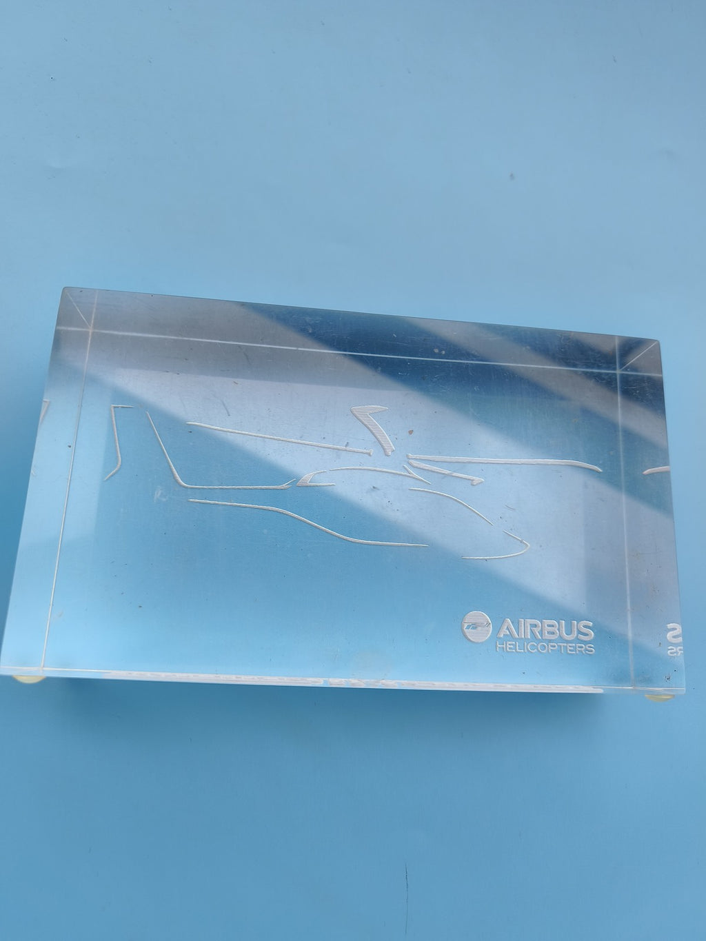 Prix Airbus Antreprendre Provence 2015 sculpture plexiglas rare collection