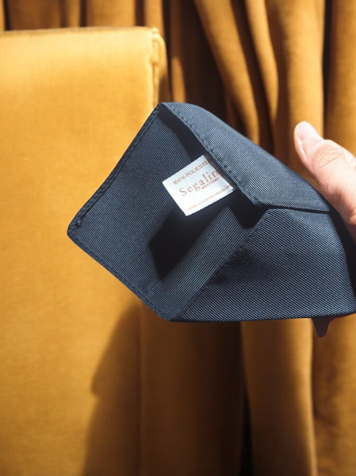 Cravate vintage en soie bleu marine, accessoire rétro élégant homme