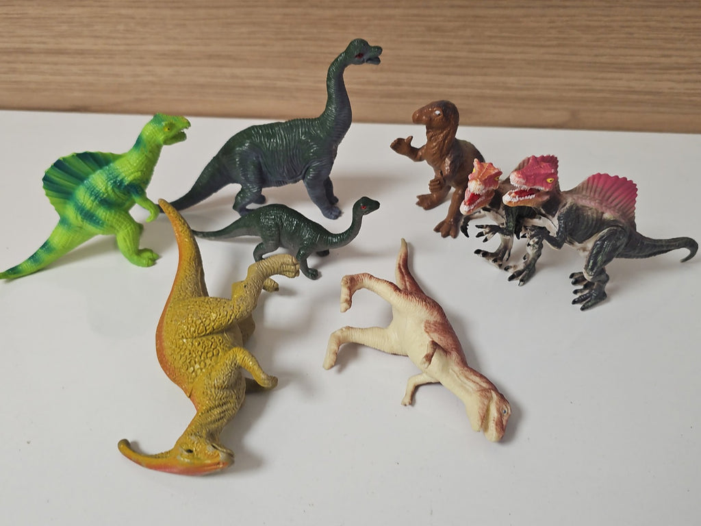 Lot figurines dinosaures anciens et récents vintage collection rétro dinosaure