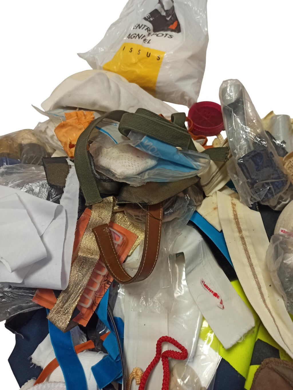 Lot couture et tricot vintage, mercerie ancienne, galons, fils, accessoires rétr