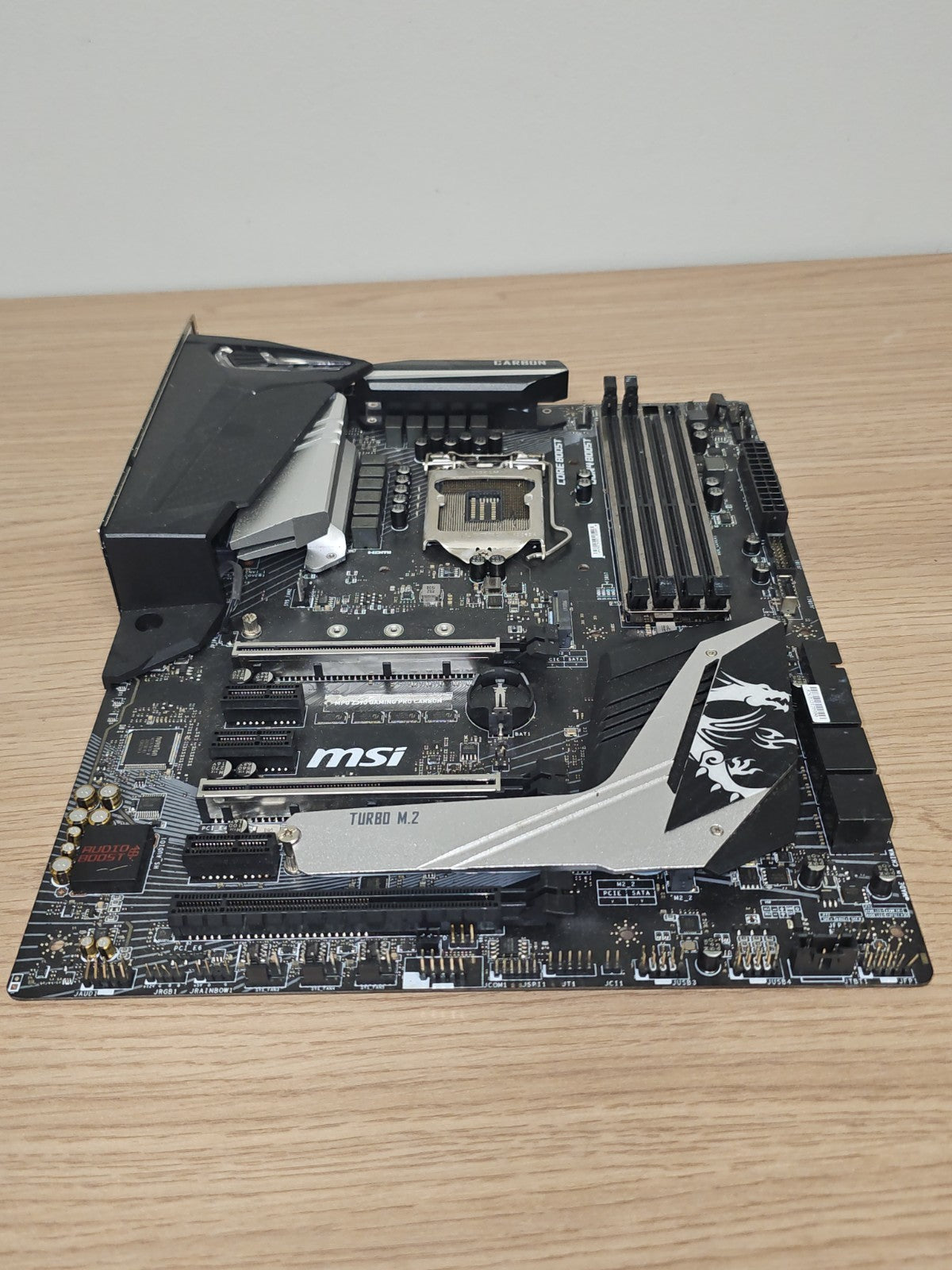 Carte mère MSI MPG Z390 GAMING PRO CARBON  non testée en l'état