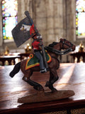 Figurine soldat à cheval porte-drapeau plomb style napoléonien peint main