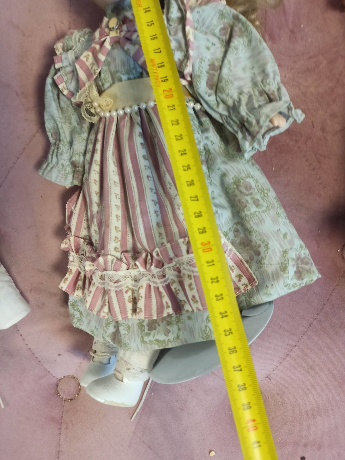 Alte Porzellanpuppe viktorianisches Kleid blond Vintage Retro Dekoration
