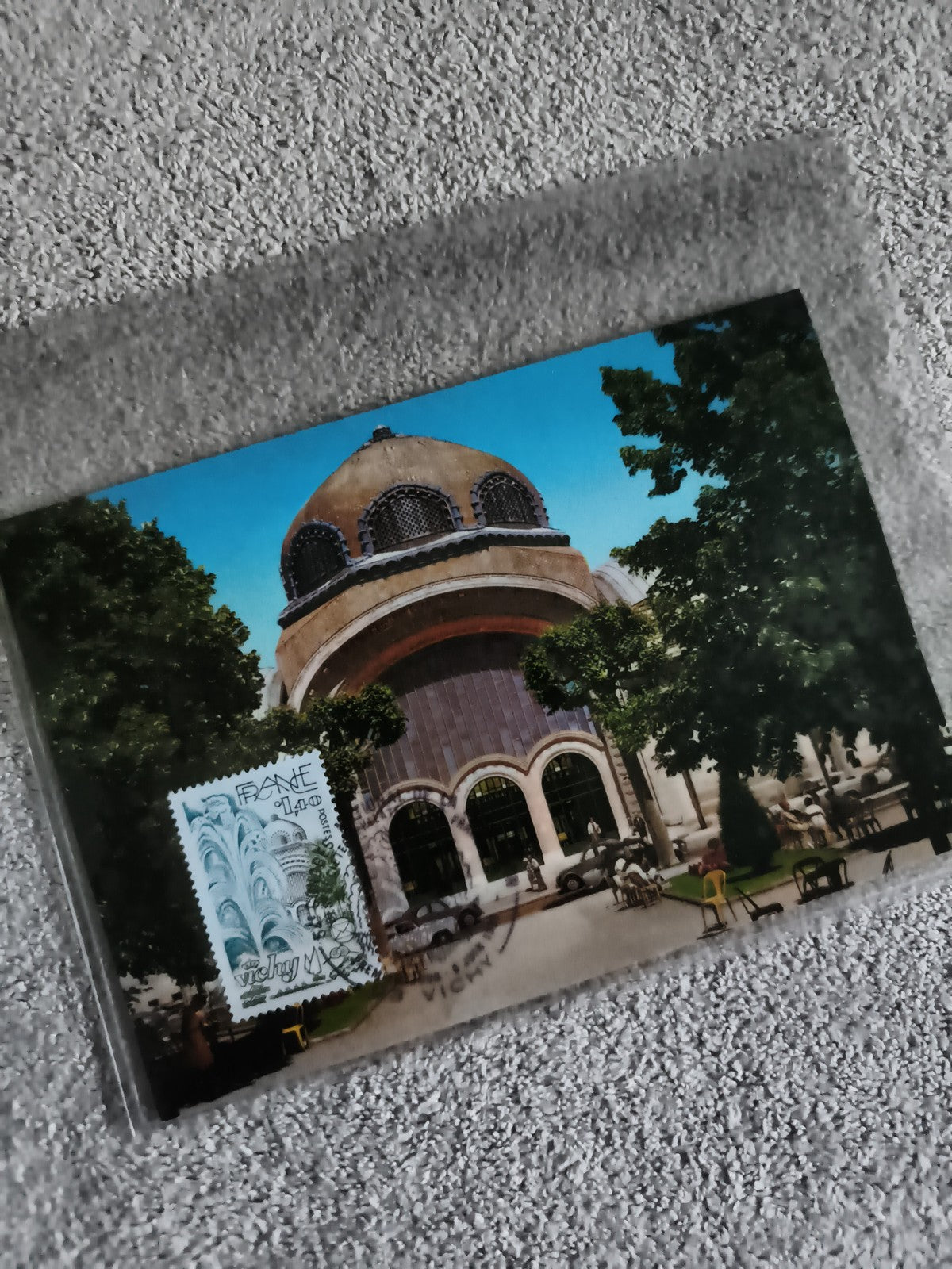 Carte postale illustrée Vichy timbre France 1,40 affranchie philatélie (Ref 27)