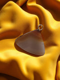 Pendentif vintage agate naturelle tranche triangulaire ancien, bijou pierre