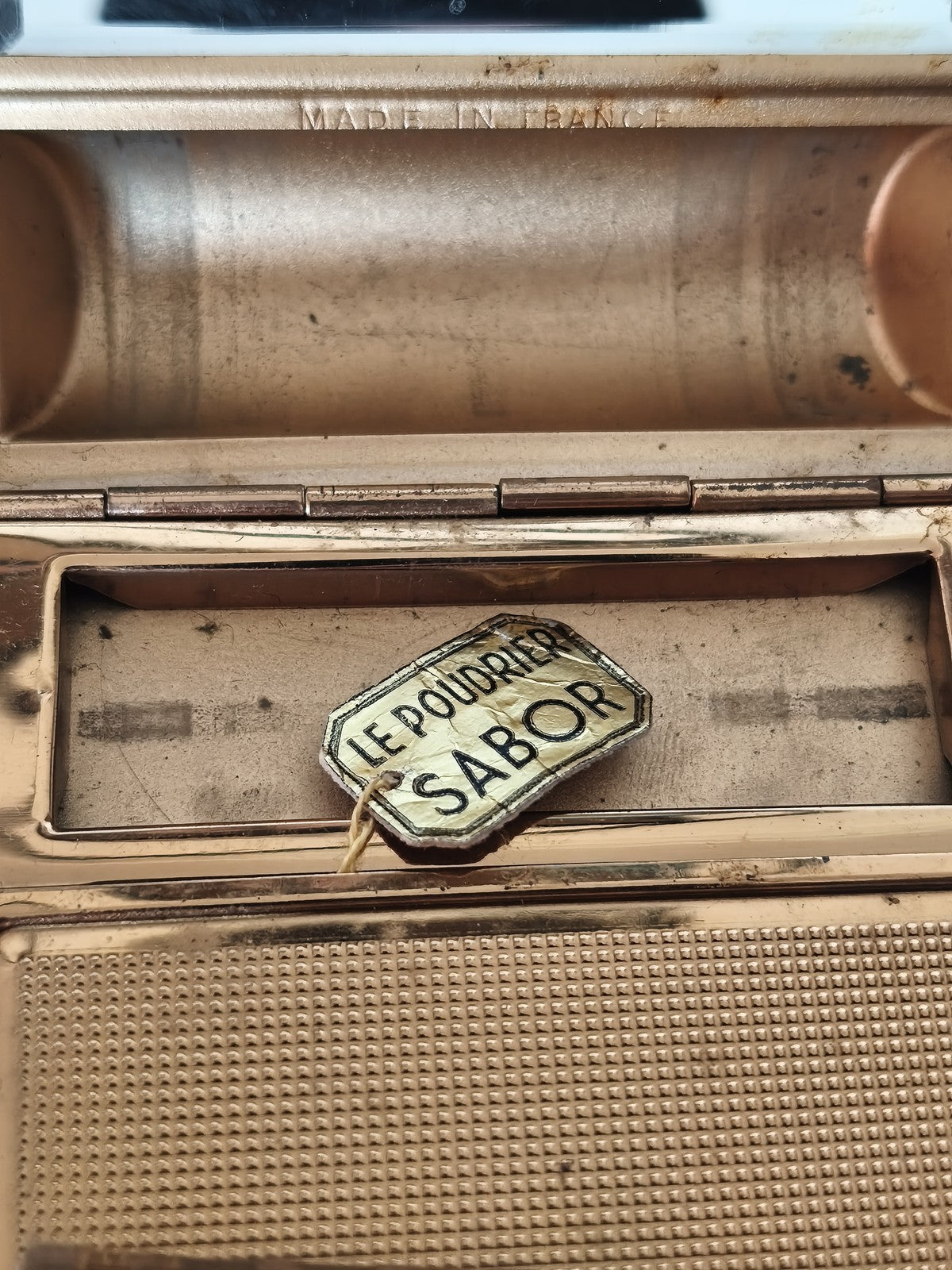 Vintage poudrier et rouge à lèvres Sabor métal doré laque noire ancien rétro