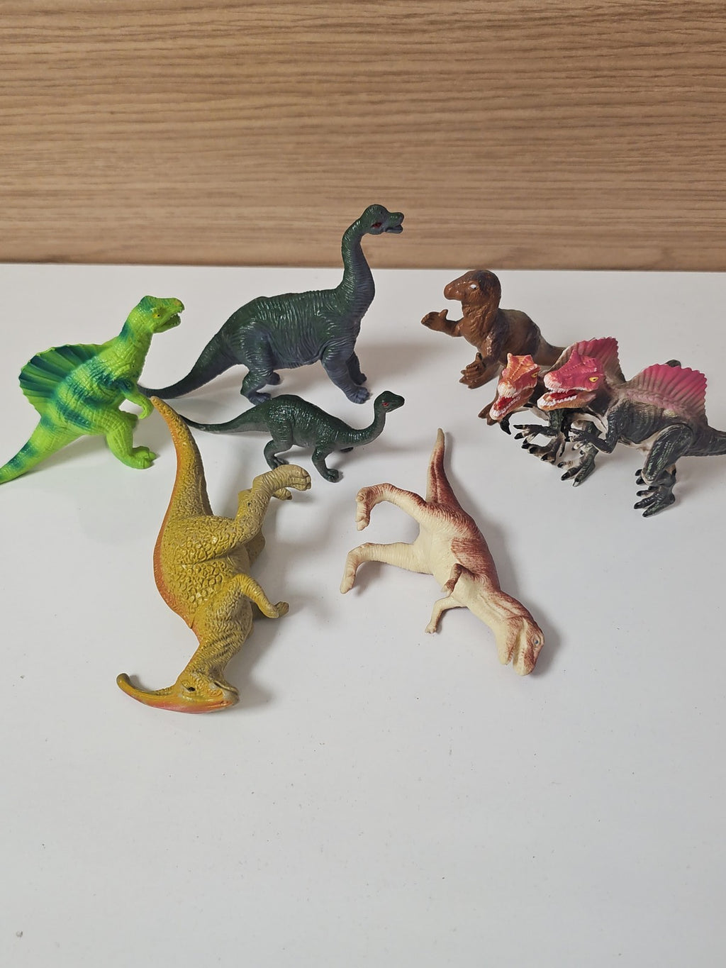 Lot figurines dinosaures anciens et récents vintage collection rétro dinosaure
