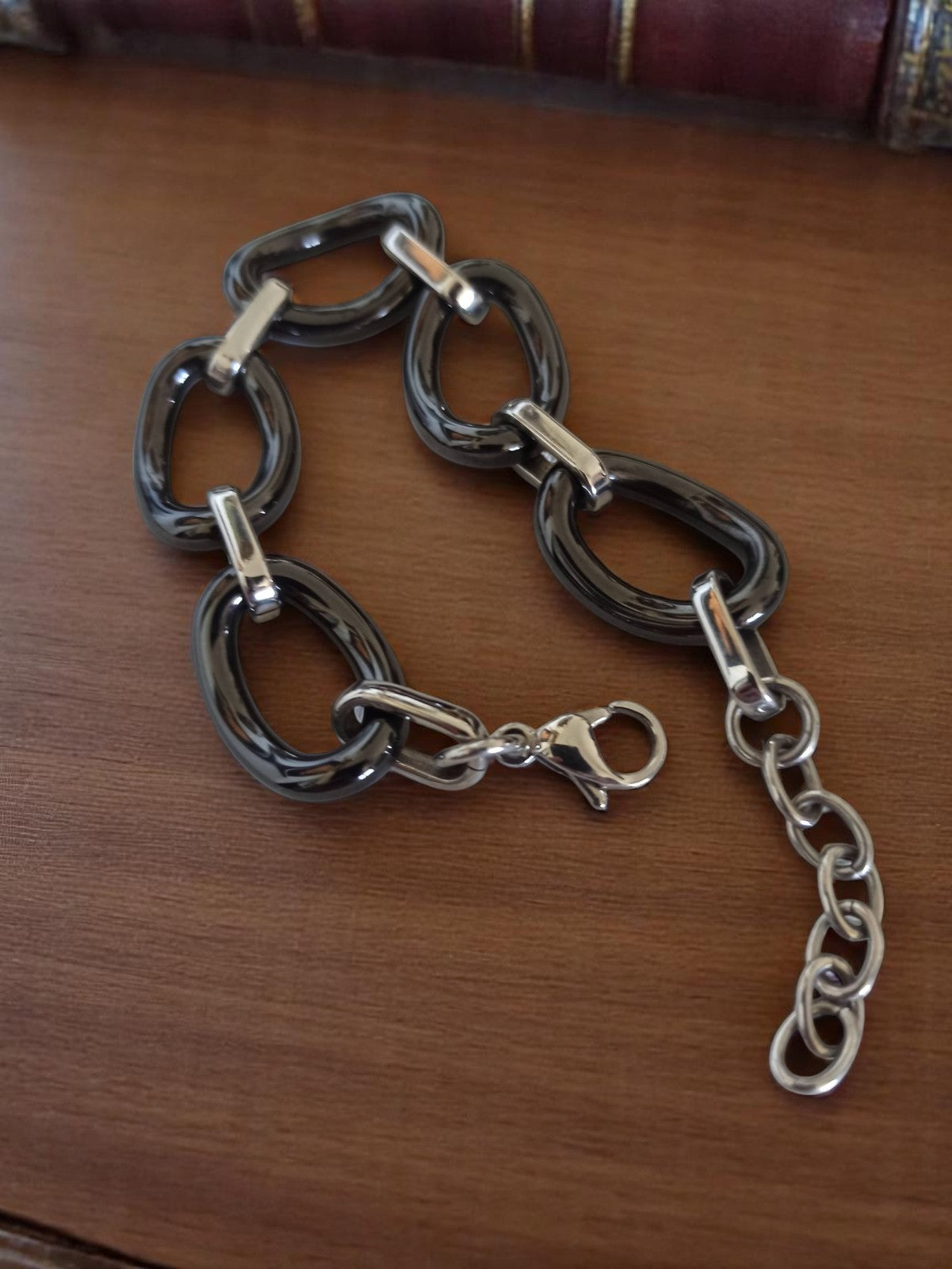 Bracelet vintage rétro métal noir et argent maillons larges ? Accessoire collect