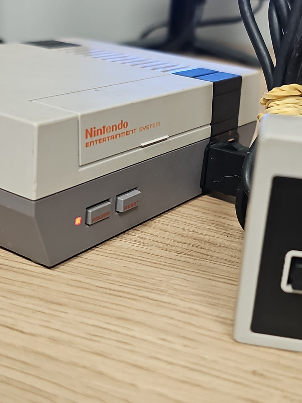 Console Nintendo NES Mini + manette grise officielle fonctionnelle