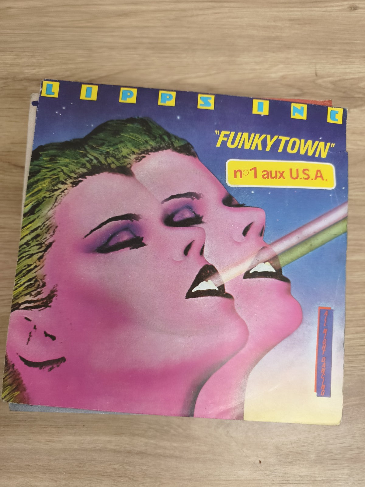 Vinyle 45T Lipps Inc Funkytown pochette colorée, disque occasion (Ref 1)