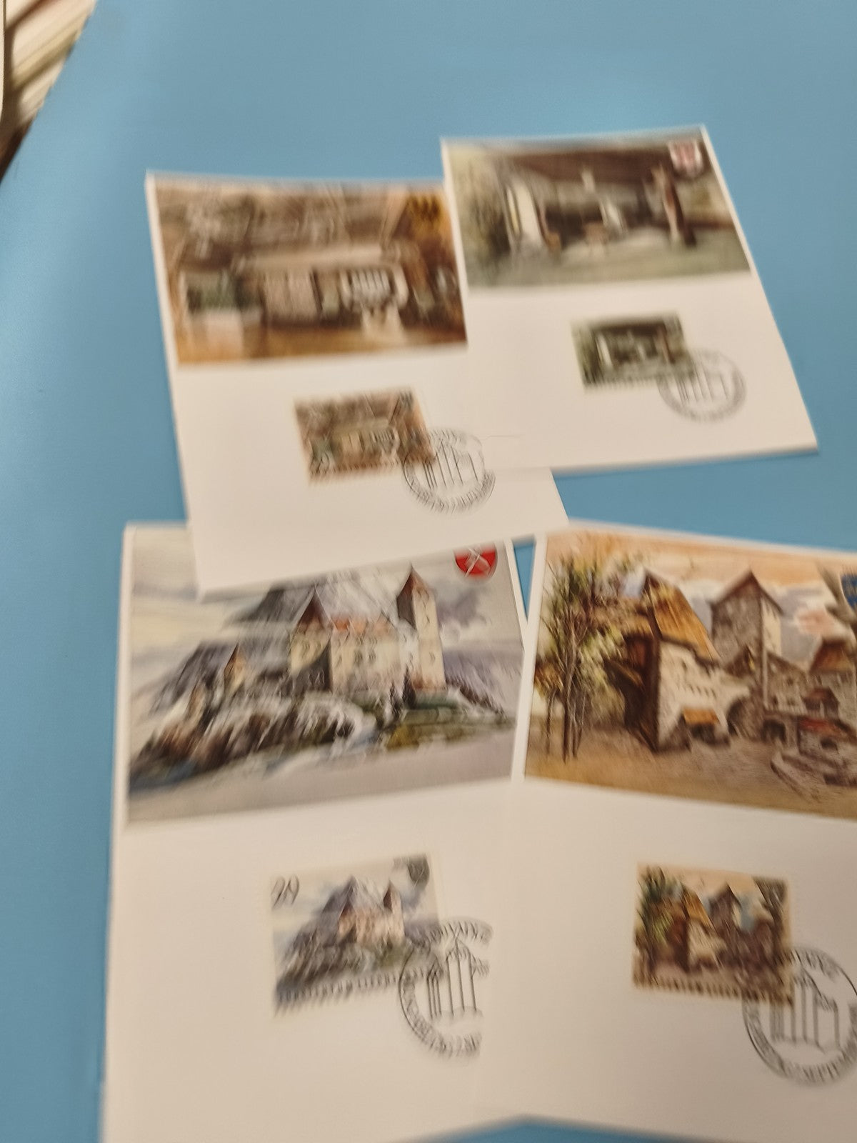 Lot de cartes postales timbrées paysages, philatélie, illustrations colorées