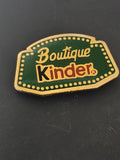 Pin's rétro ancien Kinder Surprise collection, badge vintage rare pour collectio