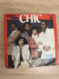 Vinyle 45 tours CHIC Good Times / Warmer Summer Night pochette rouge (Ref 1)