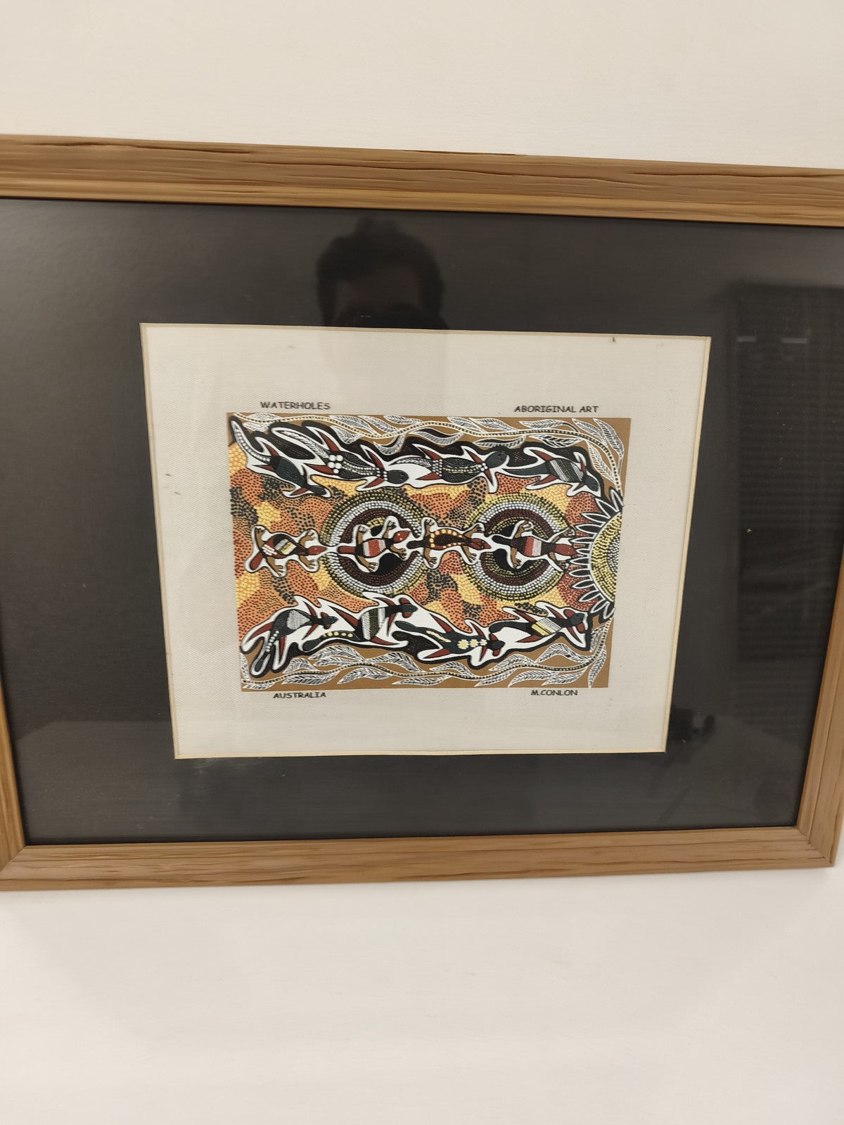 Ancien cadre art aborigène australien, encadrement bois clair, style ethnique