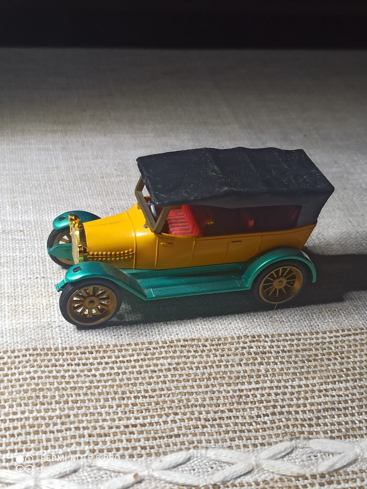 Voiture miniature Gama Fiat 1911 métal jaune vert capote noire vintage