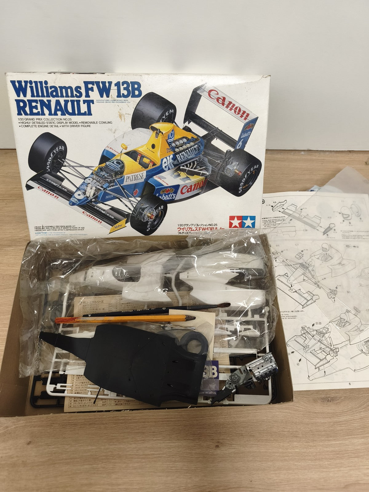 Kit maquette Tamiya 1/20 Williams FW13B Renault F1 avec boîte d'origine