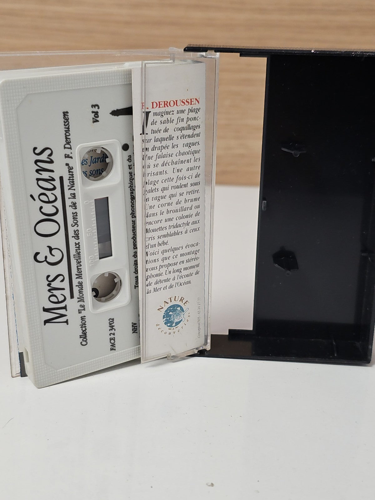 Cassette audio K7 vintage thème mer et océan ancien collection rétro musique rar