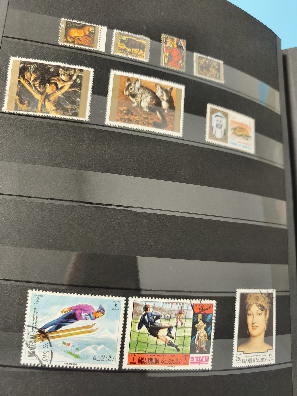 Lot anciens timbres oblitérés Oman Ras Al Khaimah animaux sports art