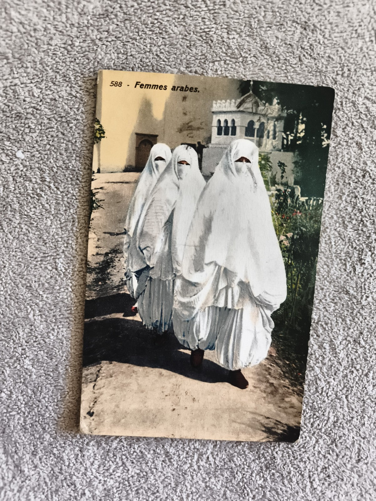 Carte postale CPA Femmes arabes scène orientale colorisée
