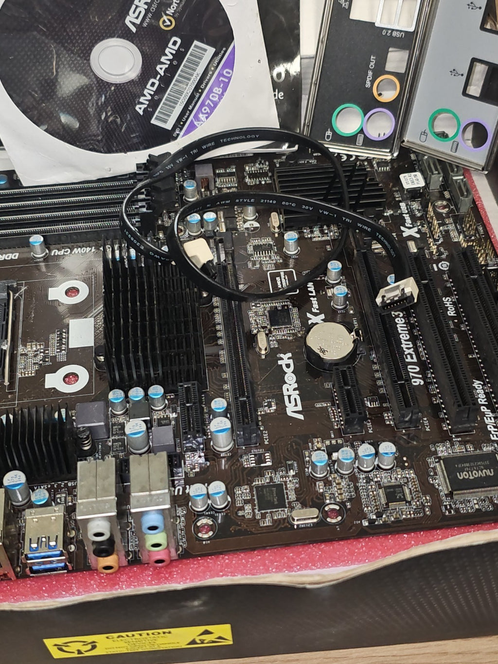 Carte mère Asus ASRock 970 Extreme3 non testée en l'état