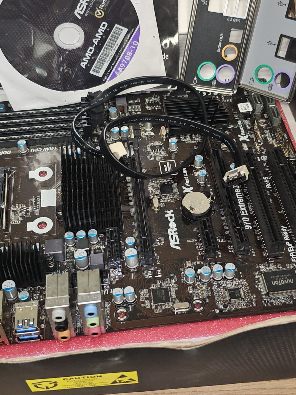 Carte mère Asus ASRock 970 Extreme3 non testée en l'état