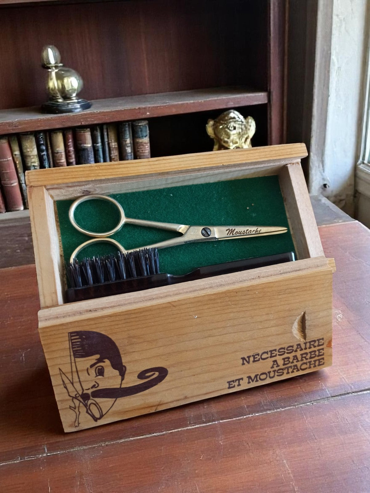 Nécessaire barbier ancien bois, coffret vintage barbe moustache, accessoires