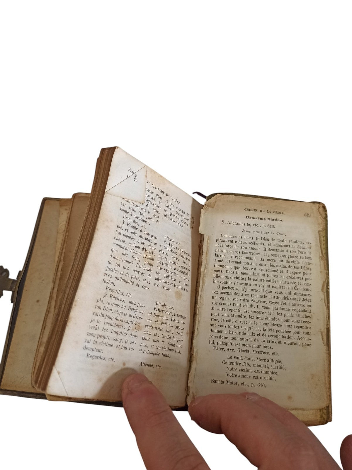Missel ancien paroissien 1880, couverture noire, fermoir métal, vintage