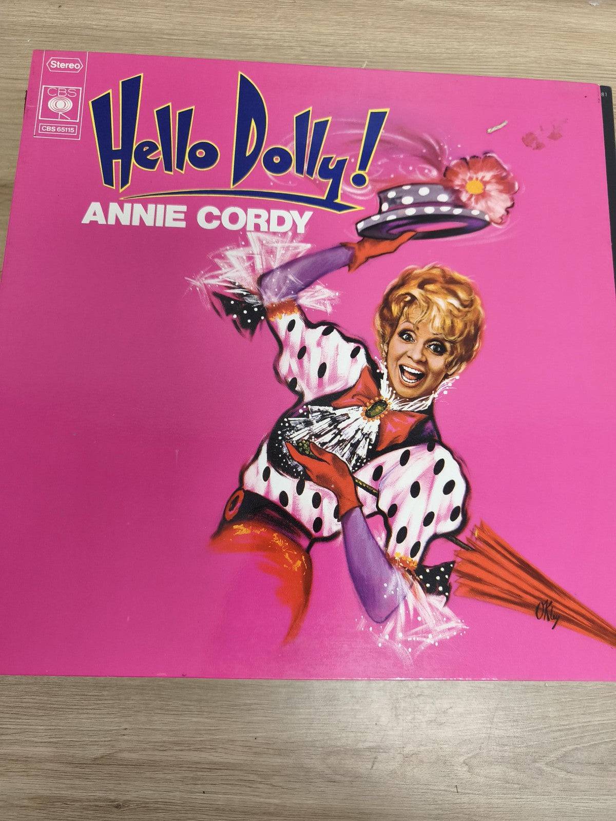 Annie Cordy Hello Dolly vinyle 33 tours CBS pochette rose illustrée