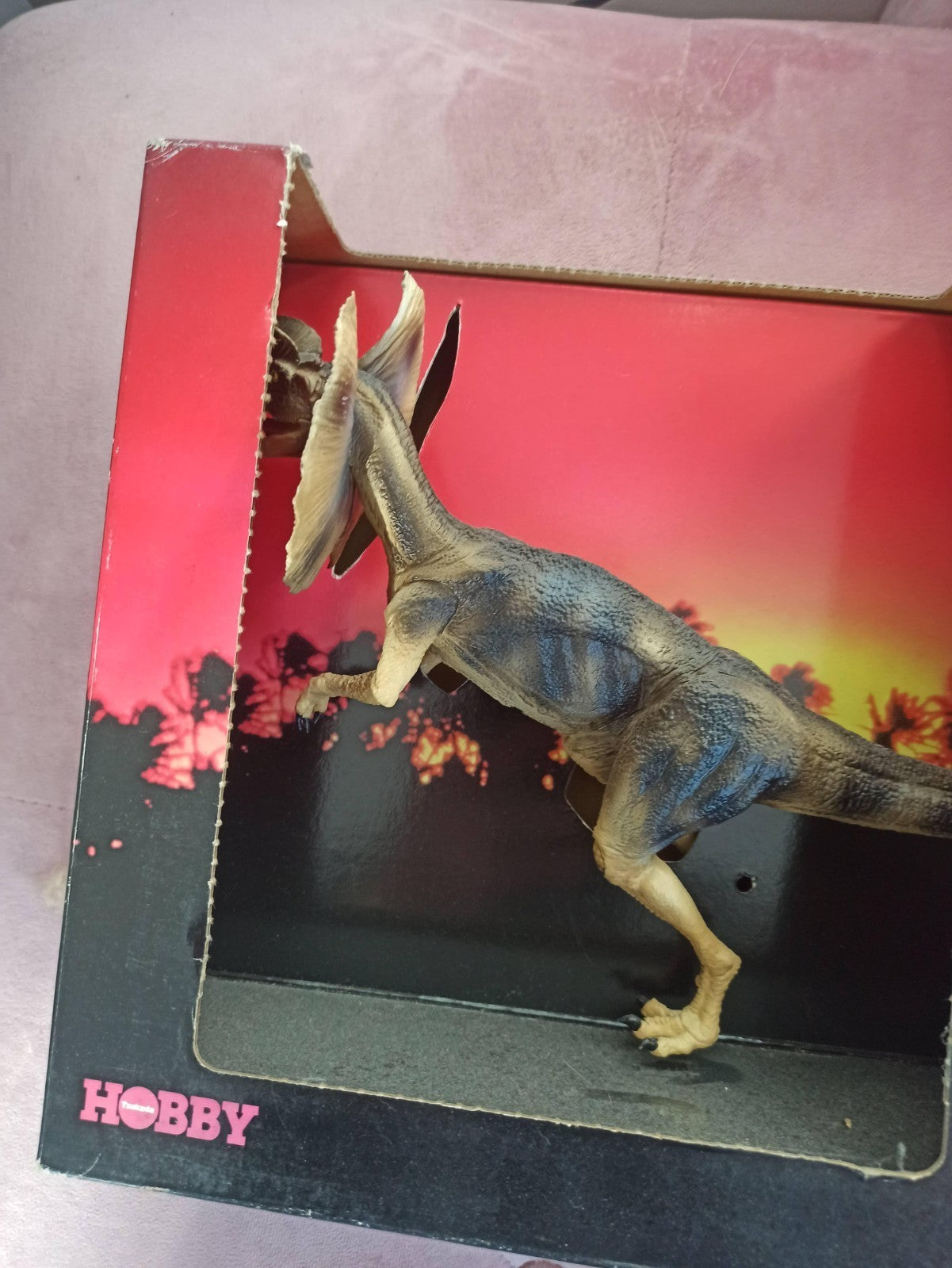 Figurine Jurassic Park Dilophosaurus Tsukuda Hobby PVC modèle 1:8 boîte 05