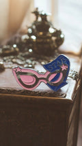 Pin's vintage lunettes roses STAR bleu rétro badge émaillé rare années 90