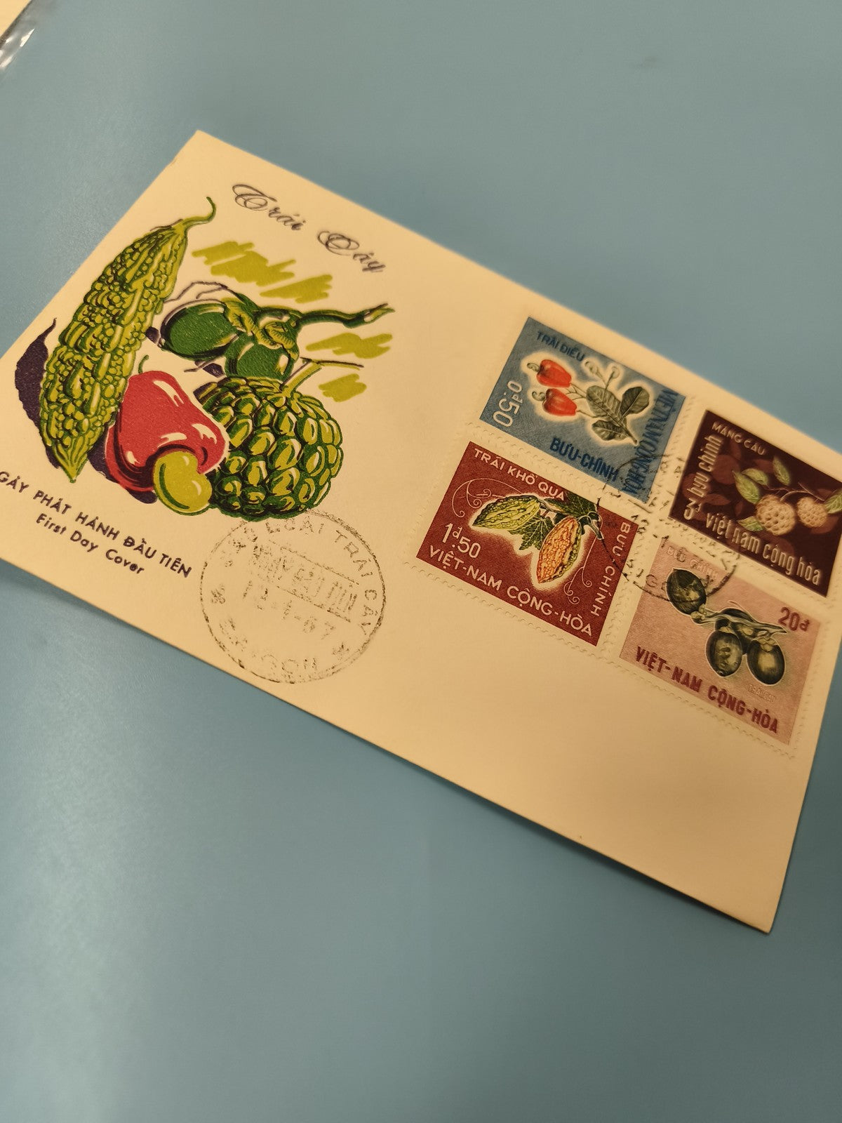 Ancienne enveloppe FDC Vietnam timbres fruits exotiques collection philatélie