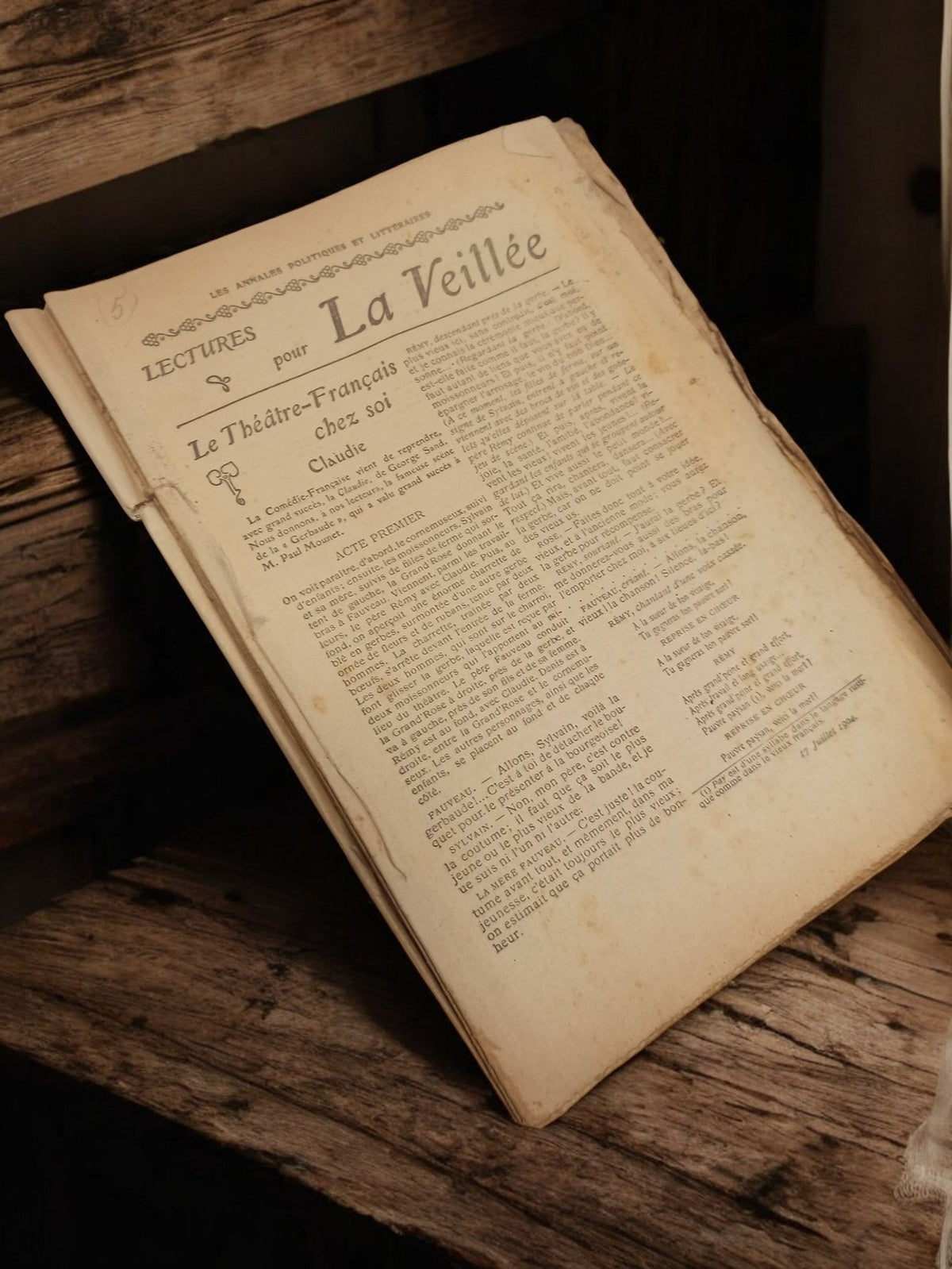 Livret ancien La Veillée journal rétro, papier jauni décor vintage