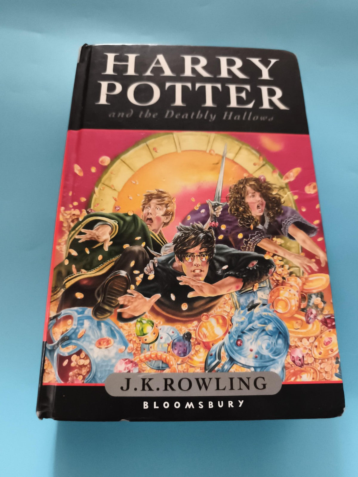 Livre Harry Potter Deathly Hallows J.K. Rowling Bloomsbury couverture rigide