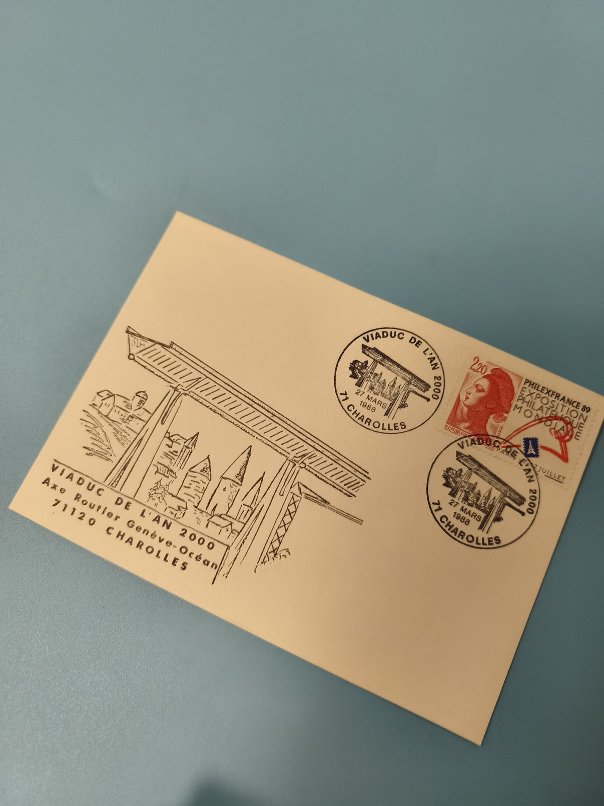 Carte postale Viaduc de l'An 2000 Charolles oblitérée timbre Marianne