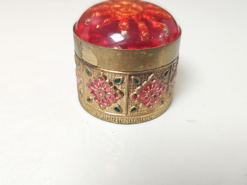 Petite boîte à bijoux ancienne en laiton vintage, marque Ancienne, rétro déco