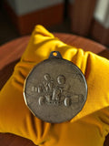Médaille vintage bronze karting ancien pilote go-kart récompense sport