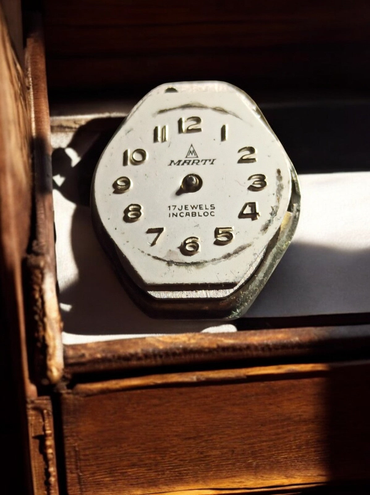 Mouvement montre Marti vintage 17 jewels Incabloc - cadran octogonal ancien