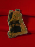 Pin's Perrier Roland Garros vintage ancien badge publicitaire rétro tennis