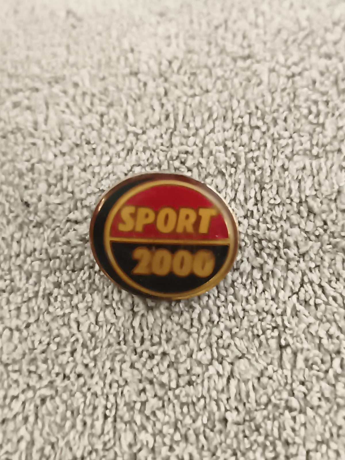 Pin's vintage SPORT 2000 émaillé, badge publicitaire rétro, années 90 (Ref 1)