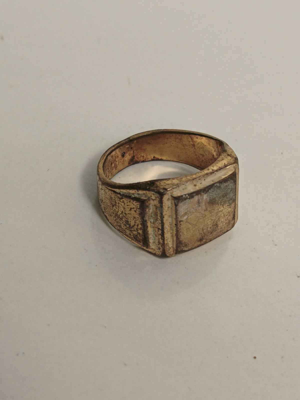 Bague vintage ancienne plaquée or rétro pour collectionneur bijou d?occasion