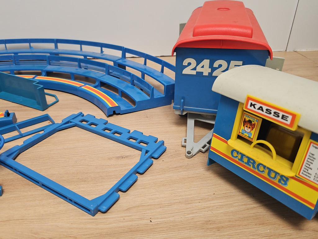 Set Playmobil cirque rétro ancien, collection vintage, figurines et accessoires