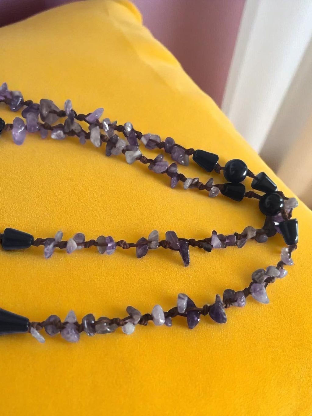 Collier vintage améthyste naturelle, perles irrégulières mauves, style ancien