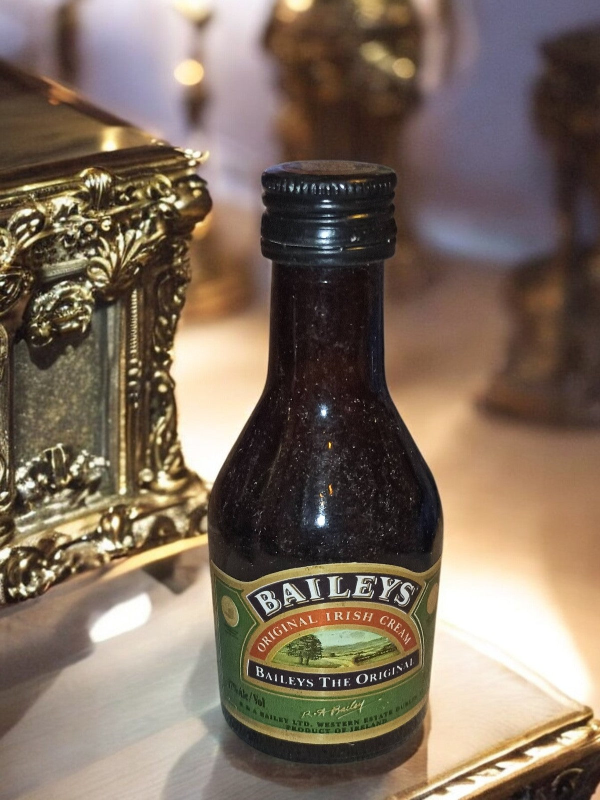 Mini-bouteille Baileys Original Irish Cream vintage, mignonette 50ml, étiquette
