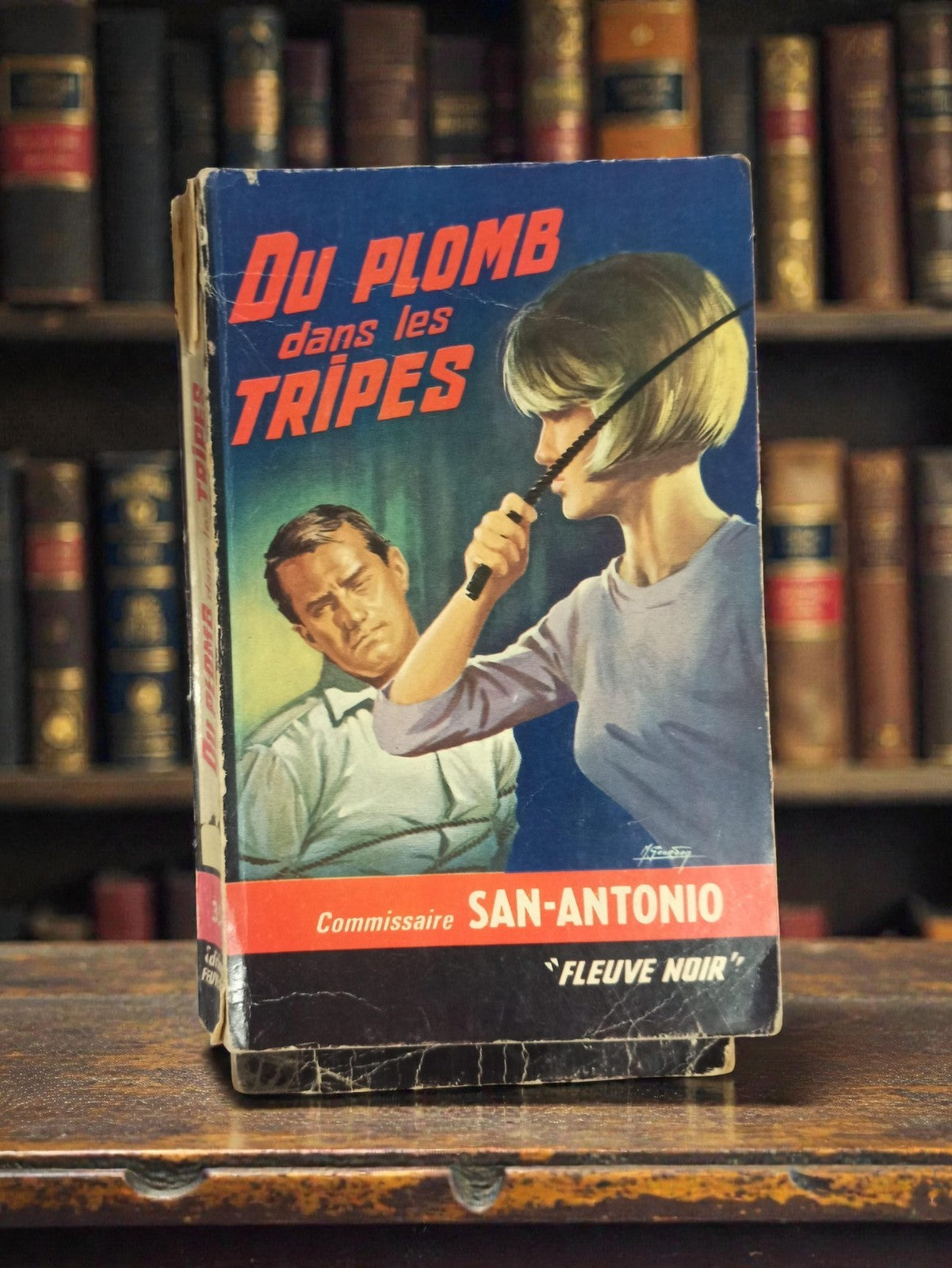 Livre poche ancien San-Antonio Du plomb dans les tripes polar Fleuve Noir vintag