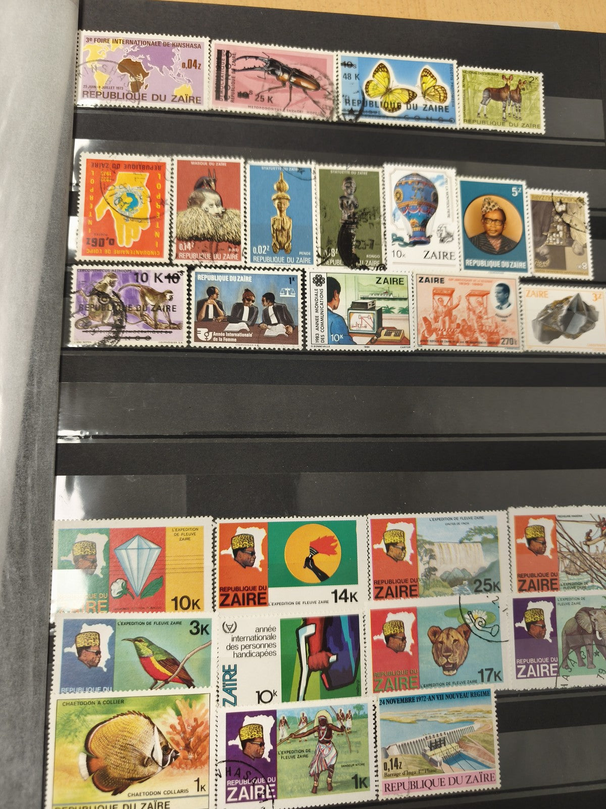 Lot timbres République du Zaïre motifs animaux, personnalités, paysages, couleur