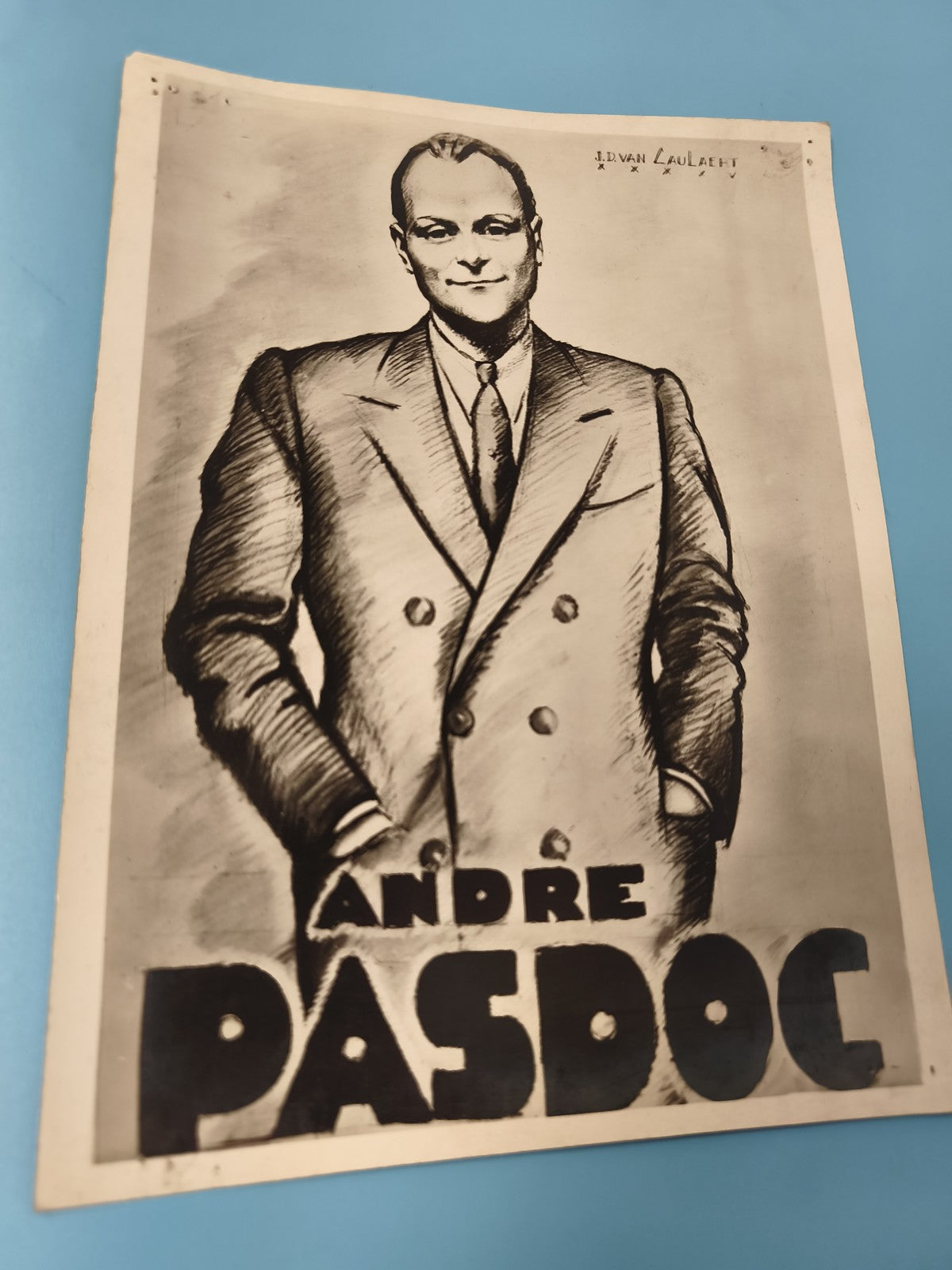 Ancienne carte illustrée ANDRE PASDOC dessin original rétro collection