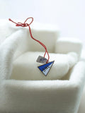 Broche triangle SNL vintage bleu blanc, petite épingle rétro à collectionner