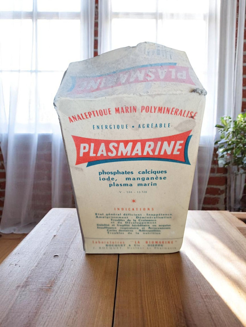 Bouteille ancienne Plasmarine années 40 avec boîte, analgétique marin vintage