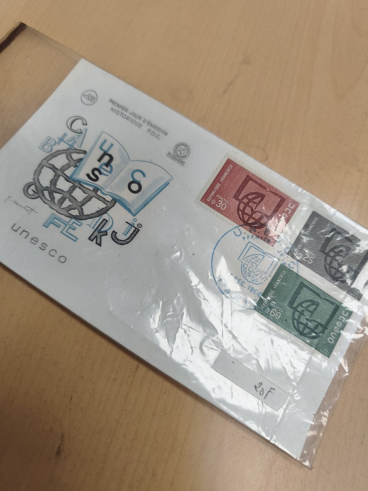 Enveloppe premier jour UNESCO 1965 FDC timbres France philatélie oblitérée