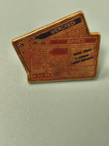 Vintage pin's Loto ancien forme ticket doré collection jeux de hasard